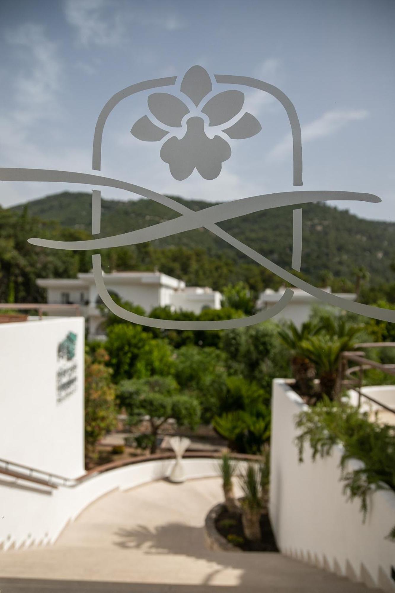 Hotel Ah Premium Baia Dei Faraglioni Mattinata Exterior foto