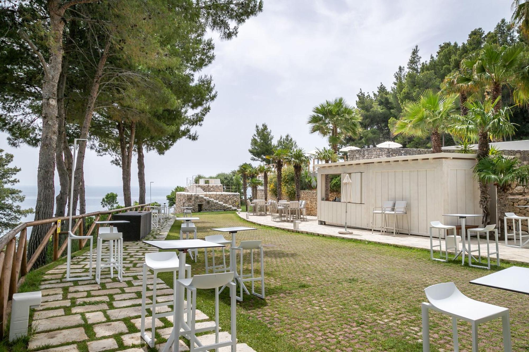 Hotel Ah Premium Baia Dei Faraglioni Mattinata Exterior foto