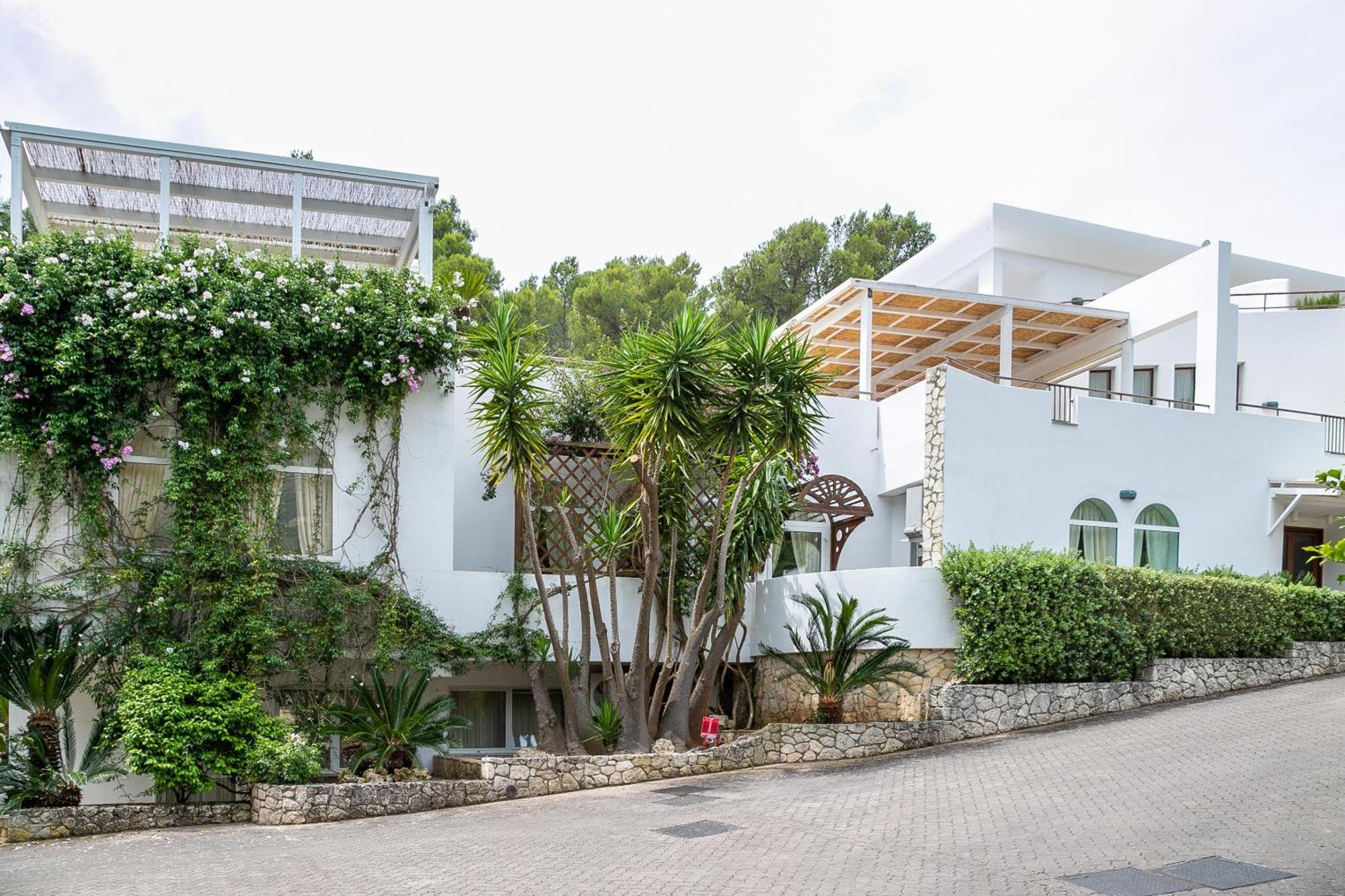 Hotel Ah Premium Baia Dei Faraglioni Mattinata Exterior foto