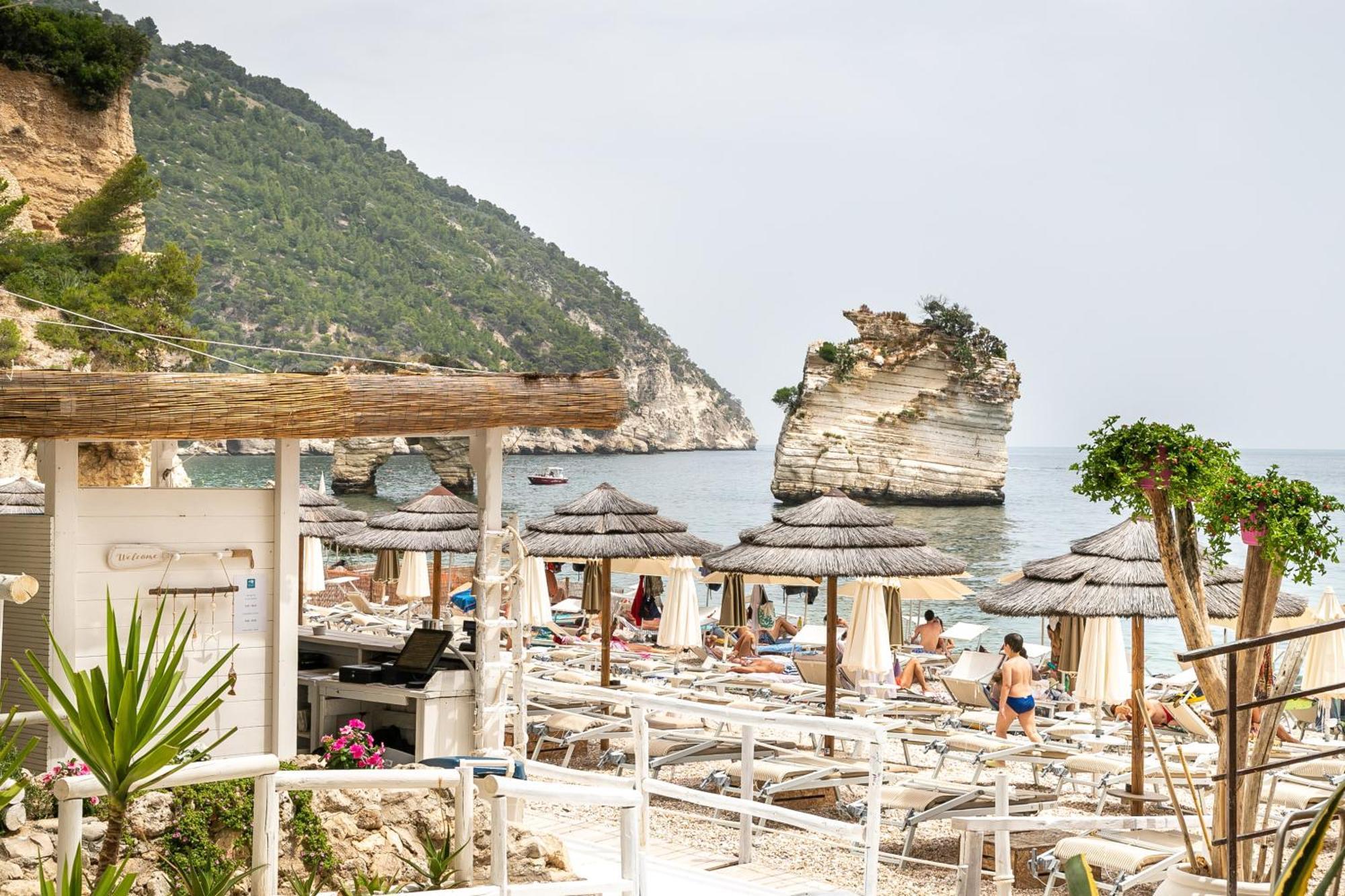 Hotel Ah Premium Baia Dei Faraglioni Mattinata Exterior foto